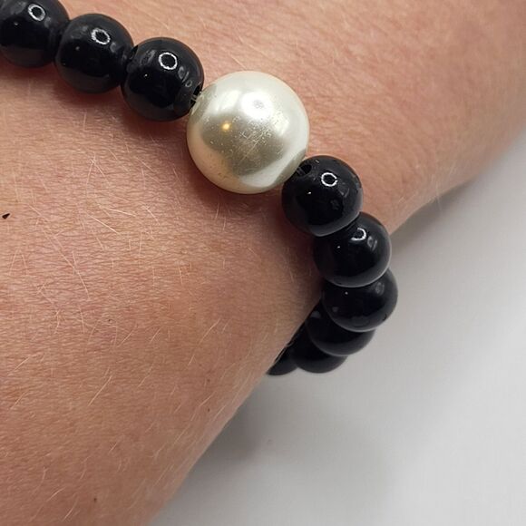 Bohemian Black Glass Beaded Chunky Bangle Bracelet 7in - Picture 2 of 2